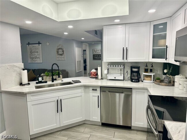 Building Photo - 3100 Seasons Way