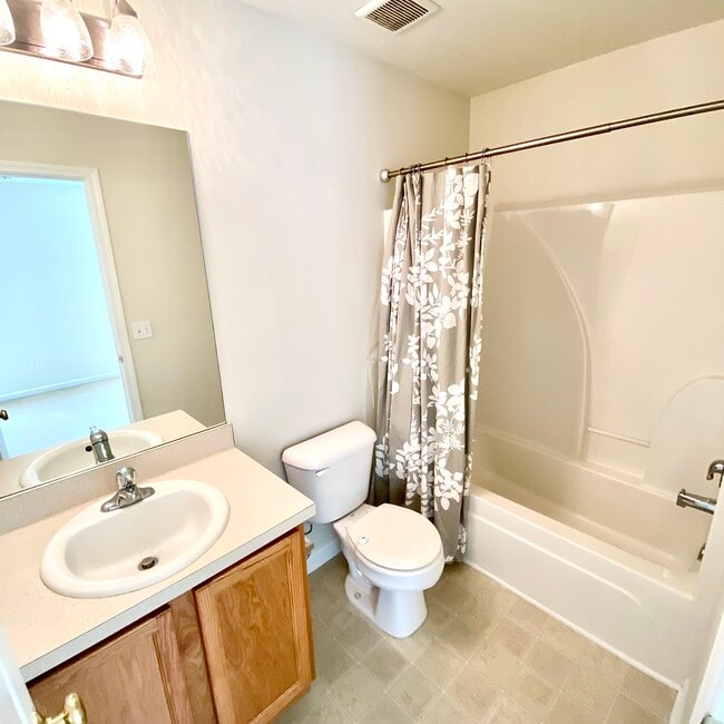 Building Photo - 223 Station Mill Blvd