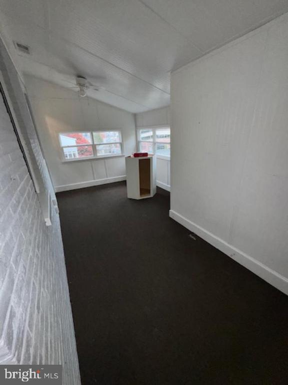 Building Photo - 129 W Miner St