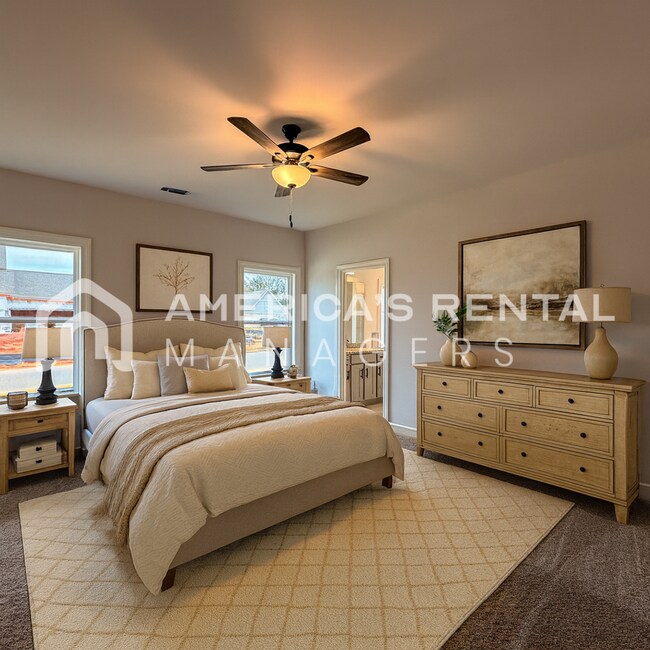 Building Photo - Elegant 4 Bedroom Retreat in Meridianville!
