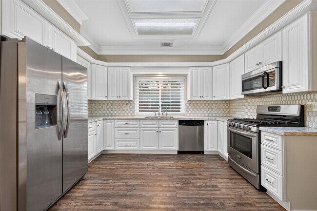 Building Photo - 3111 Shiloh Dr