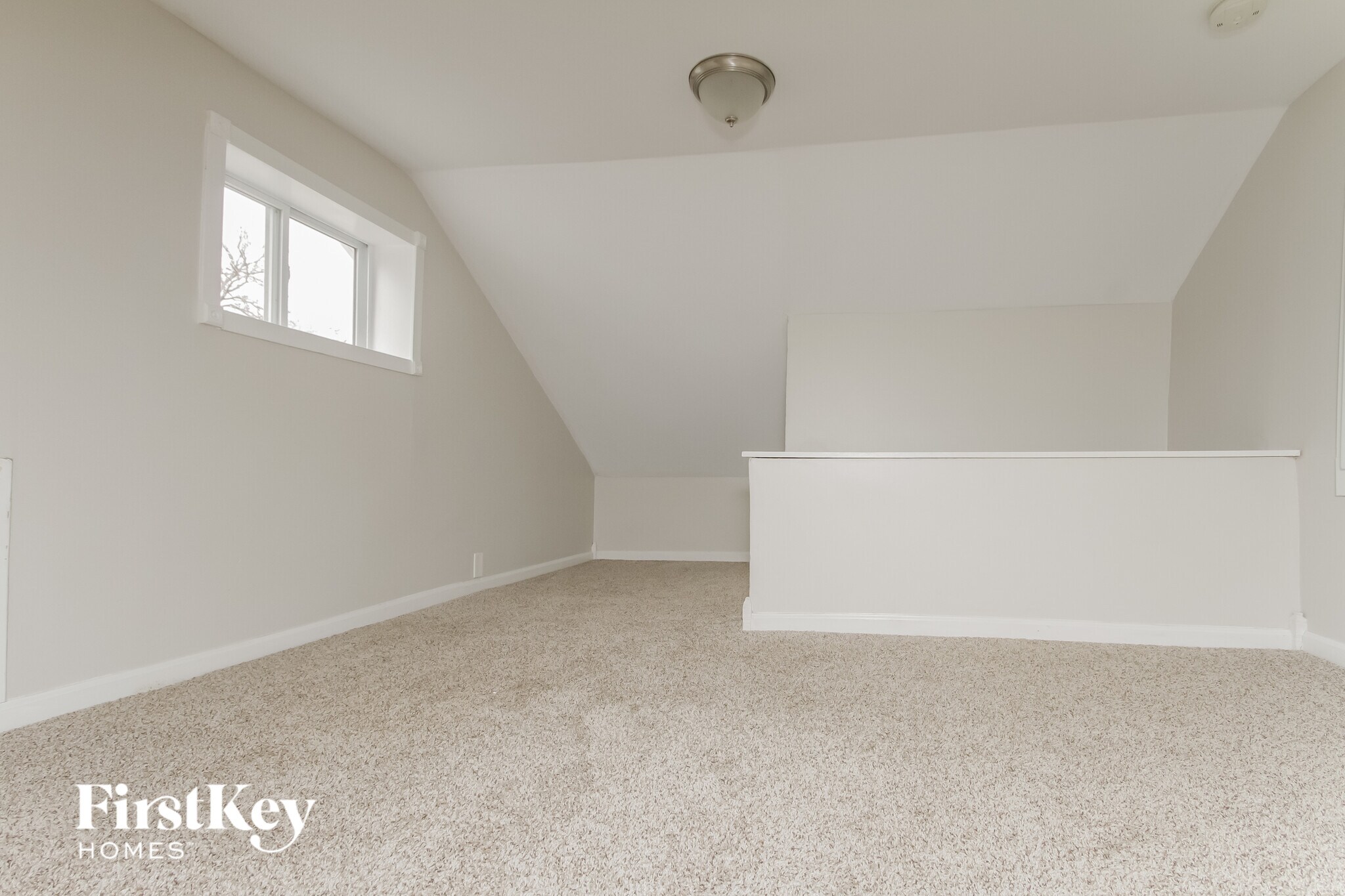 Building Photo - 515 Columbia St