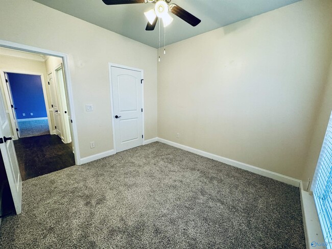 Building Photo - 26764 Mill Creek Dr
