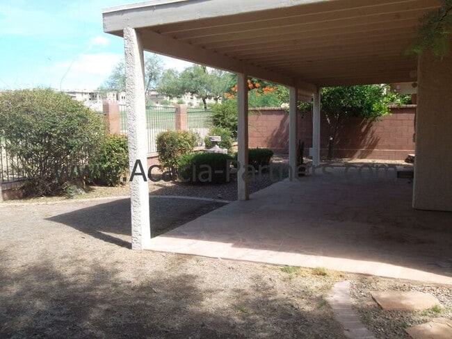 Building Photo - 4 Bedroom  in gated community on Golf Course
