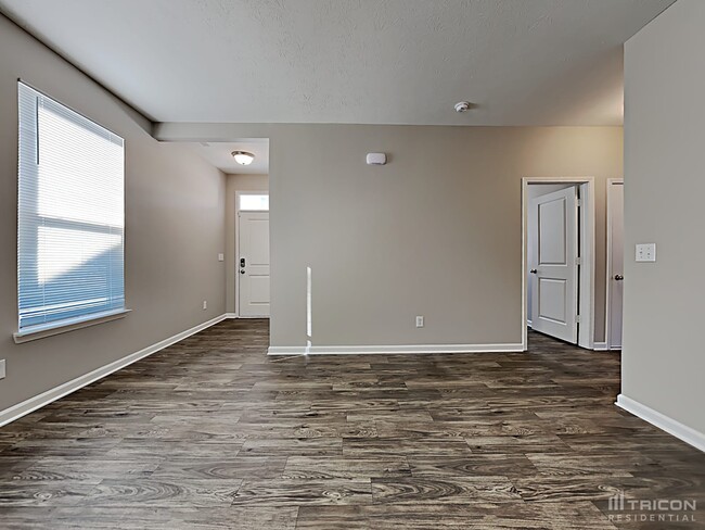 Building Photo - 6315 Pinebark Pl