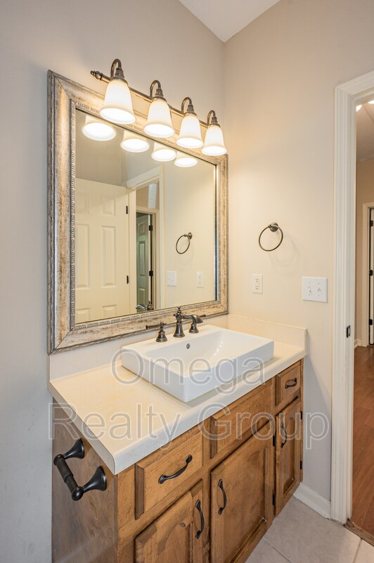 Building Photo - 5314 Austin St