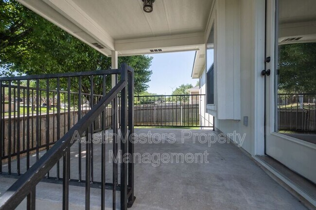 Building Photo - 645 Fort Thomas Pl