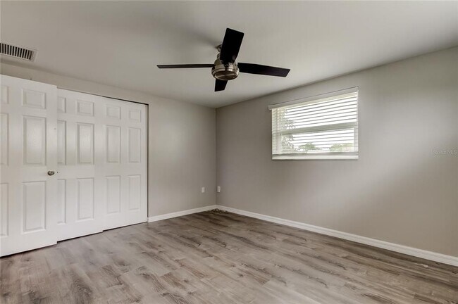 Building Photo - 7244 Amber Dr