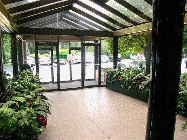 Building Photo - 1325 Worcester Rd