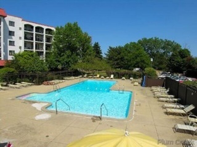 Pool - 475 Plum Creek Dr