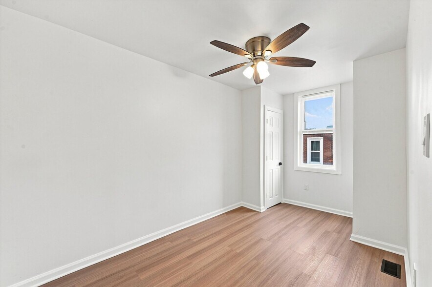 Building Photo - 6711 Linmore Ave