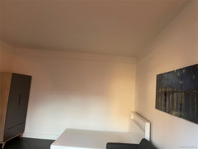 Building Photo - 110-21 73rd Rd