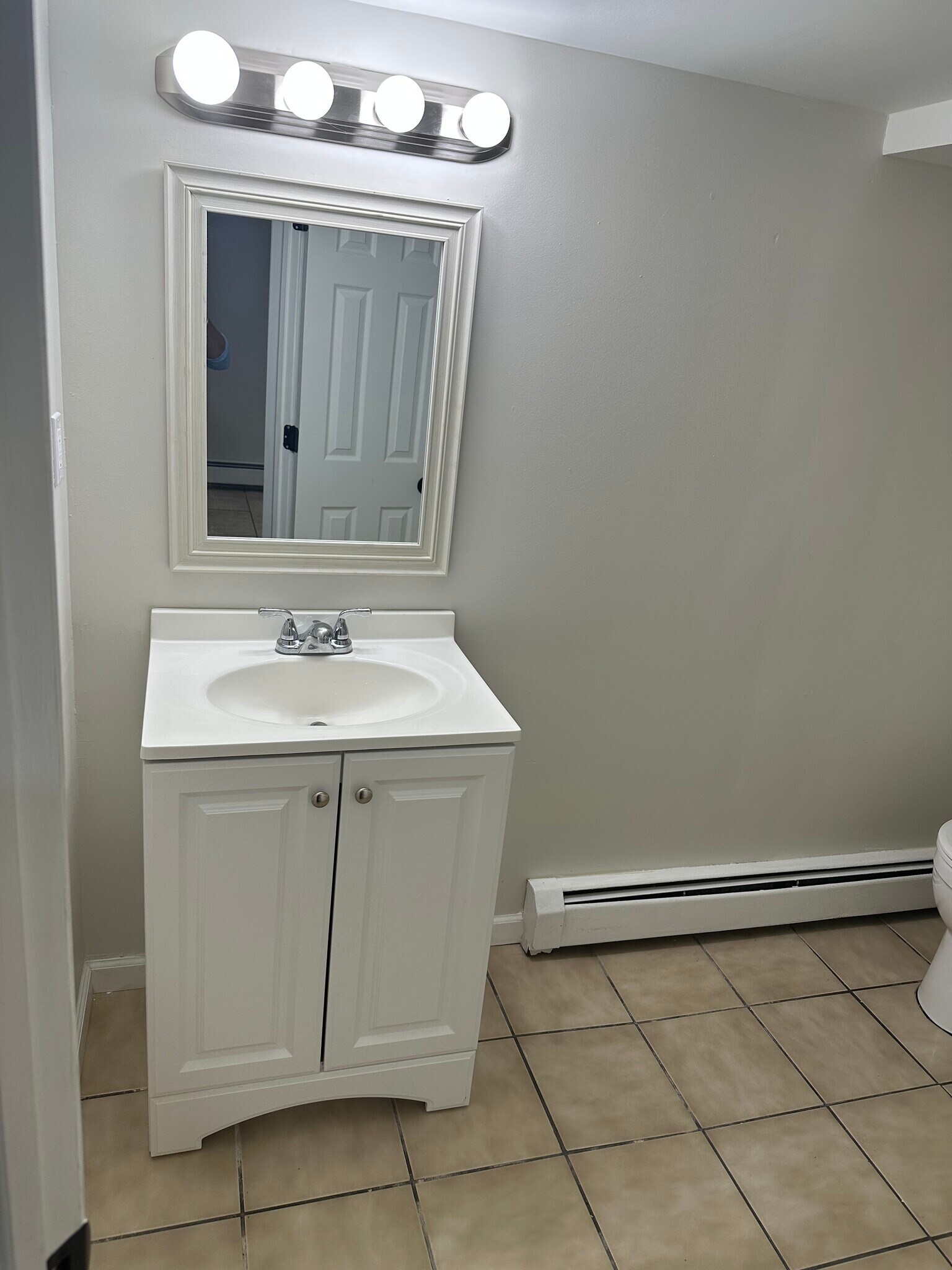 Building Photo - 522 Bayport Ave