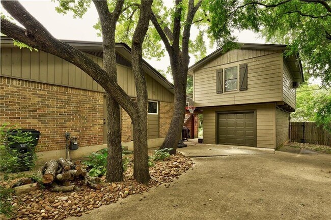 Building Photo - 510 Bulian Ln