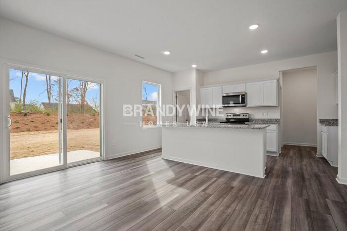 Building Photo - 546 Otway Lp