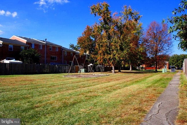 Building Photo - 7438 Ardglass Dr