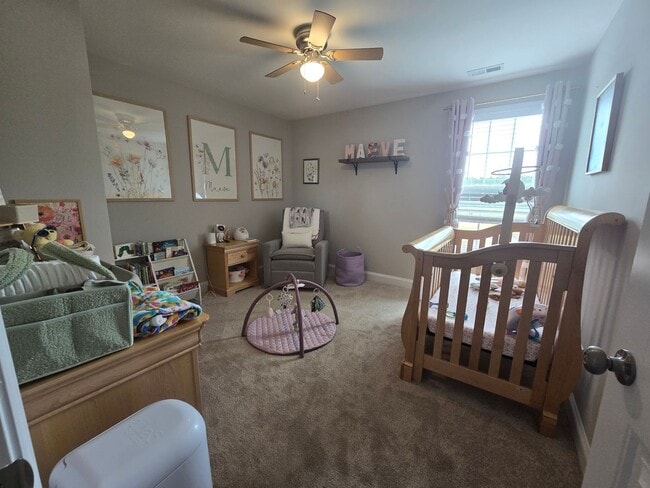 Building Photo - NEW LISTING!!!!!