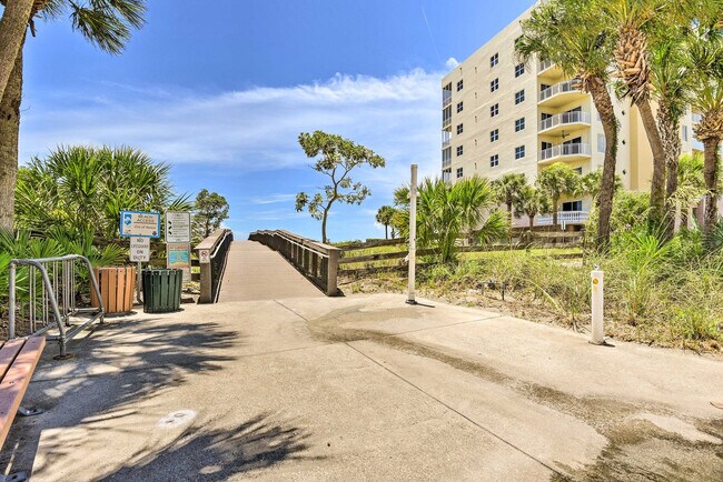 Building Photo - 830 Laguna Drive-SI ID1620665P