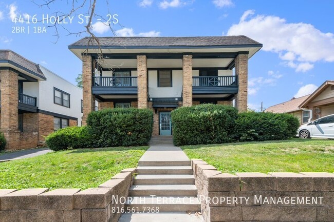 Building Photo - Recently Rehabbed 2B near Westport and Plaza