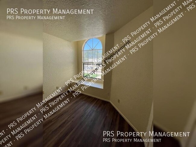 Building Photo - 7701 S Heather Dr