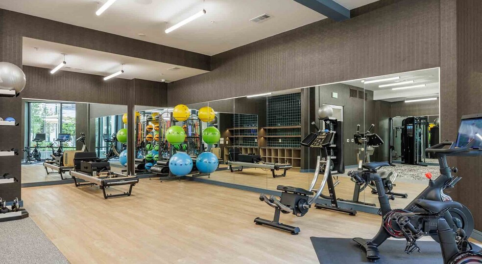 Building Photo - 1401 S Lamar Blvd