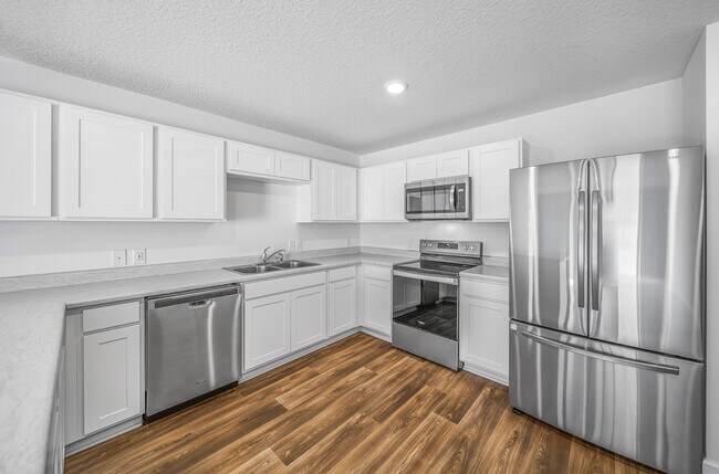 Building Photo - 8739 Schooner Ln