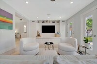 Building Photo - 3002 Pass a Grille Way