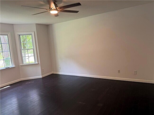 Building Photo - 3019 Chelsea Ln