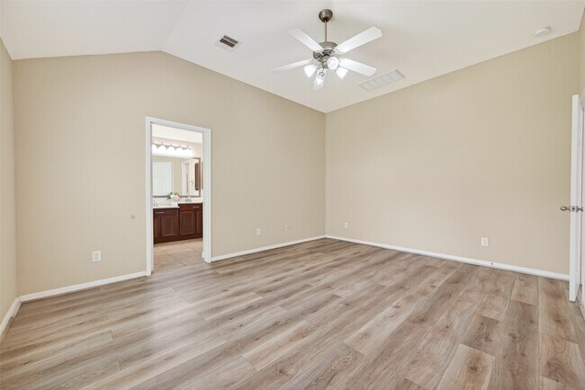 Building Photo - 24431 Ranchwood Springs Ln