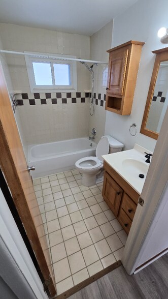 Building Photo - 30994 Dover St