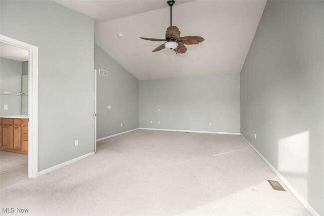 Building Photo - 2553 Seton Dr