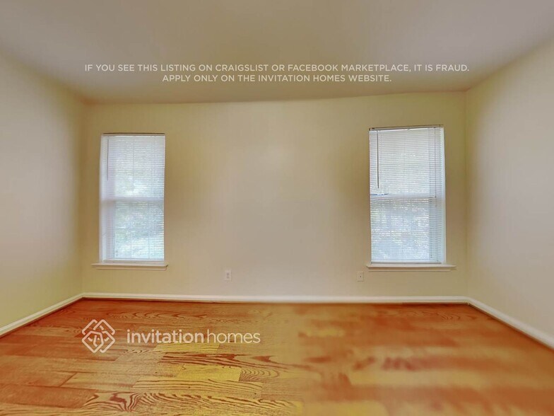 Building Photo - 8737 Londonshire Dr