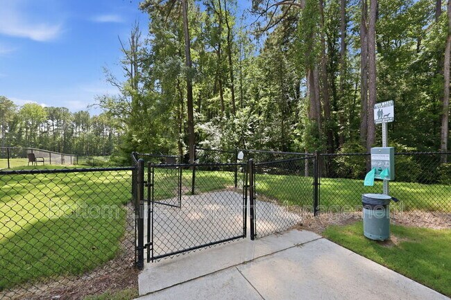 Building Photo - 1615 Glacier Dr