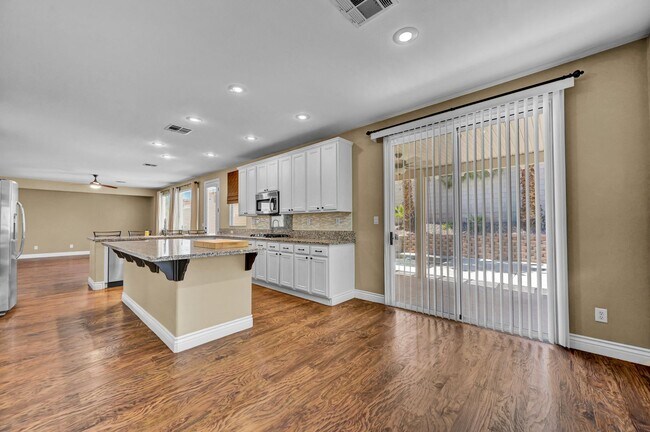 Building Photo - A Fabulous 4 Bedroom Home with a Sparkling Pool!!!