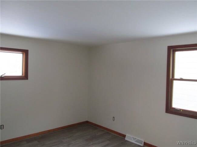 Building Photo - 101 Dale Dr