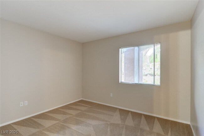 Building Photo - 7885 W Flamingo Rd