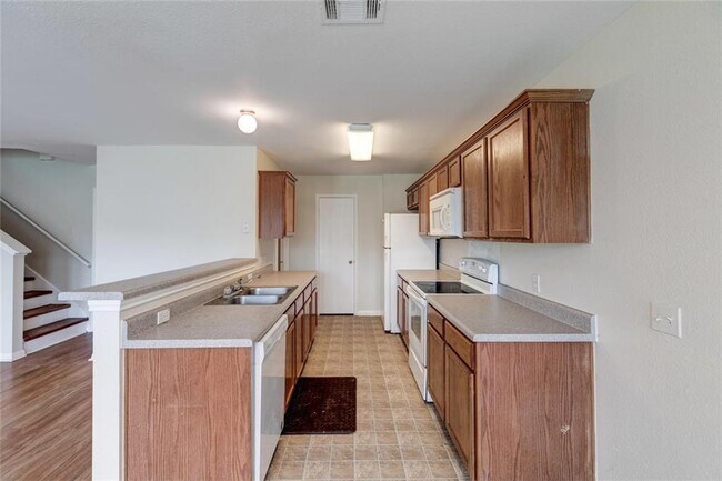 Building Photo - 16712 Hamilton Point Cir