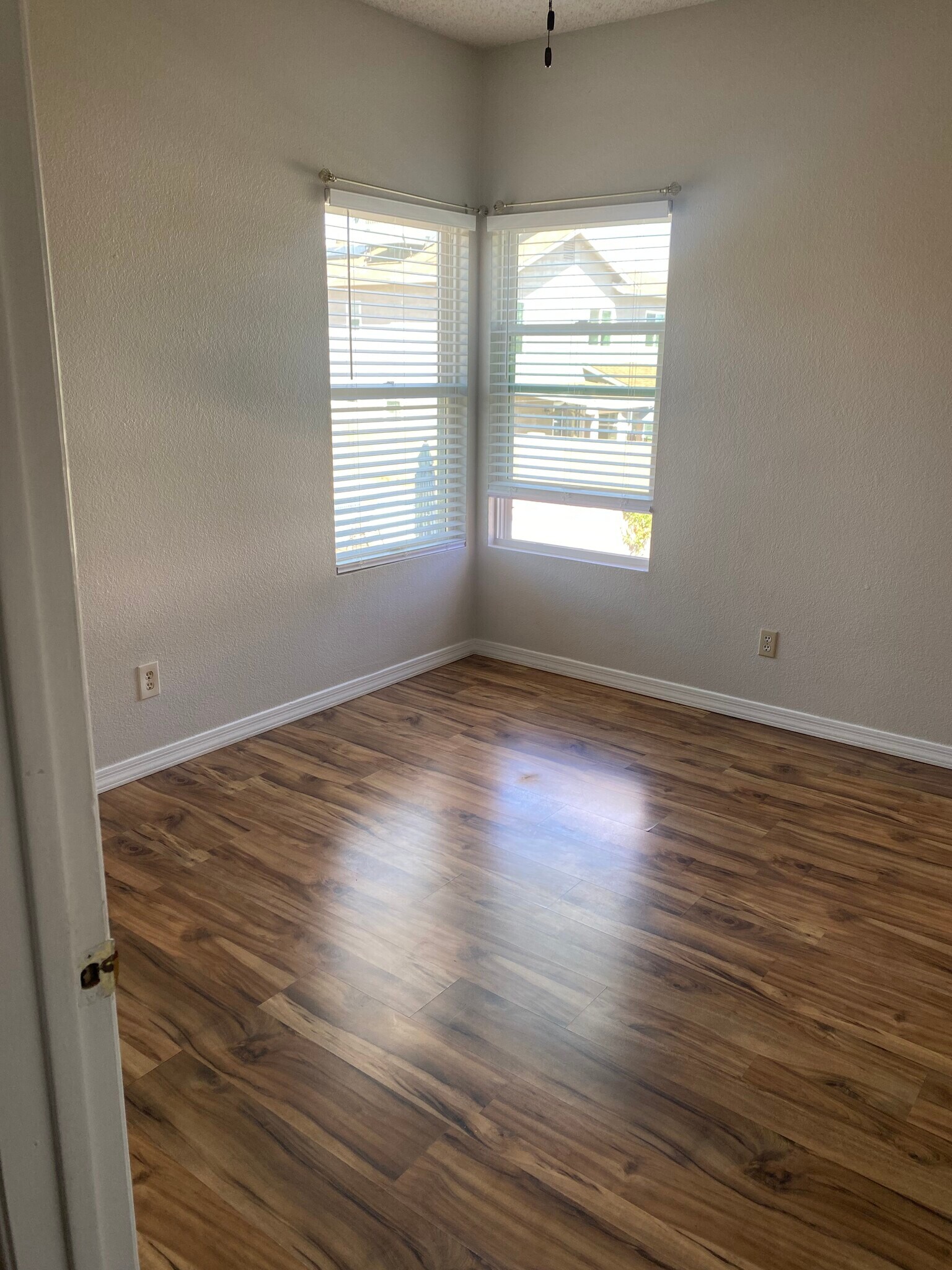 Building Photo - 18837 N 14th Way