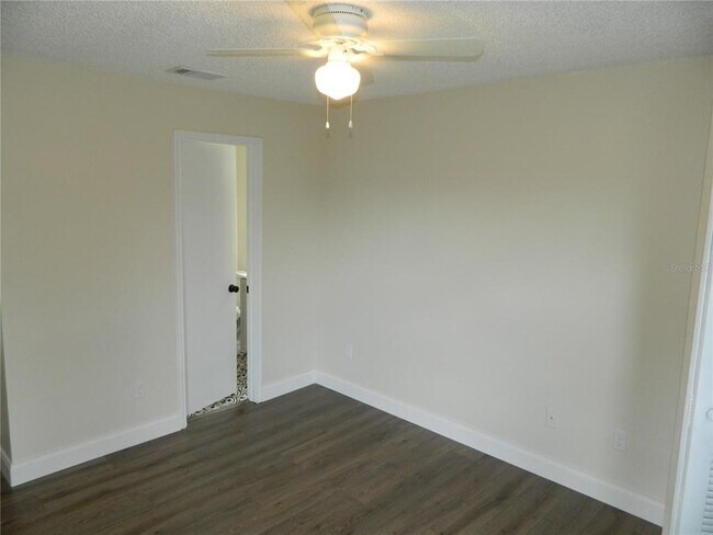 Building Photo - 709 Secret Harbor Ln