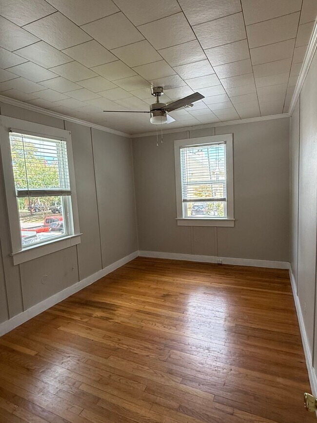 Building Photo - Beaufort2413