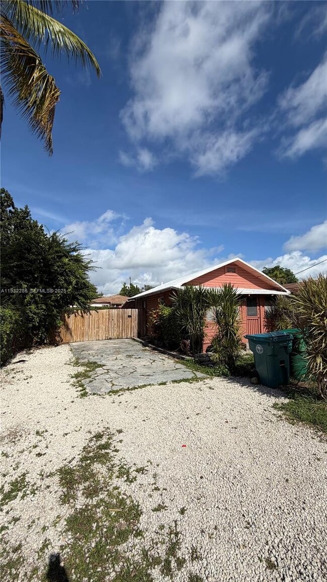 Building Photo - 329 NE 58th St