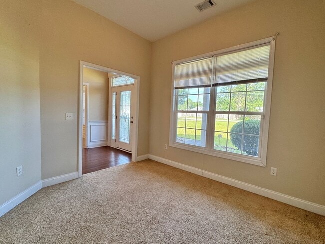 Building Photo - COMING LATE FEBRUARY 2026! (Pet Friendly)