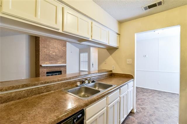 Building Photo - 708 Woodland Ct