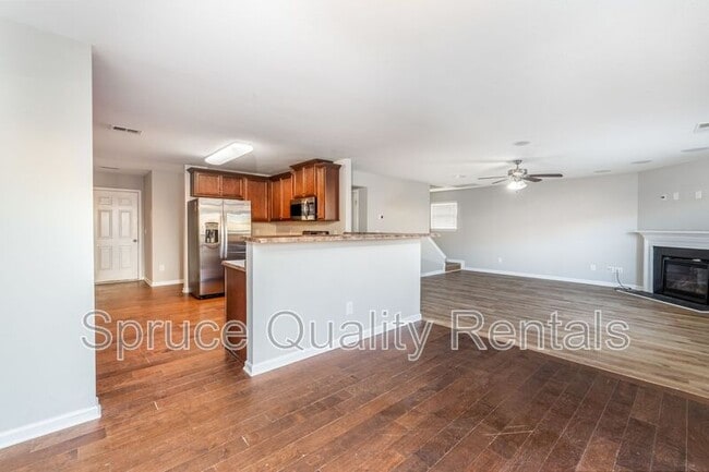 Building Photo - 164 Solstice Dr