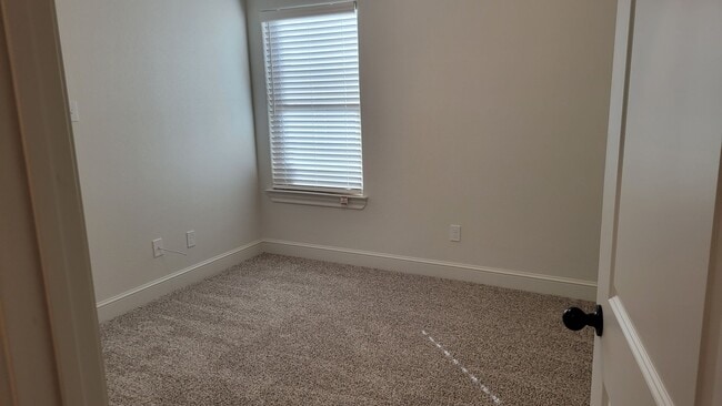 Building Photo - 7208 22nd Pl