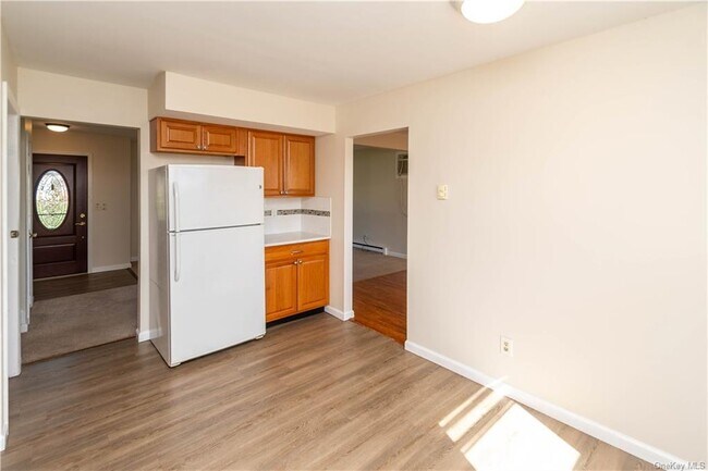 Building Photo - 8 Herman Ave