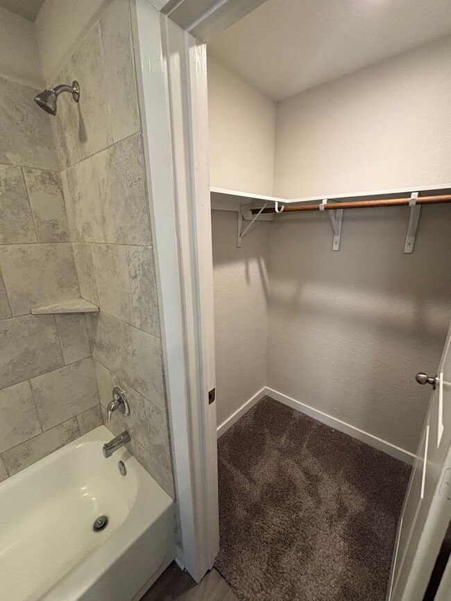 Building Photo - Luxury Townhome in Stadium Pointe NW San Antonio