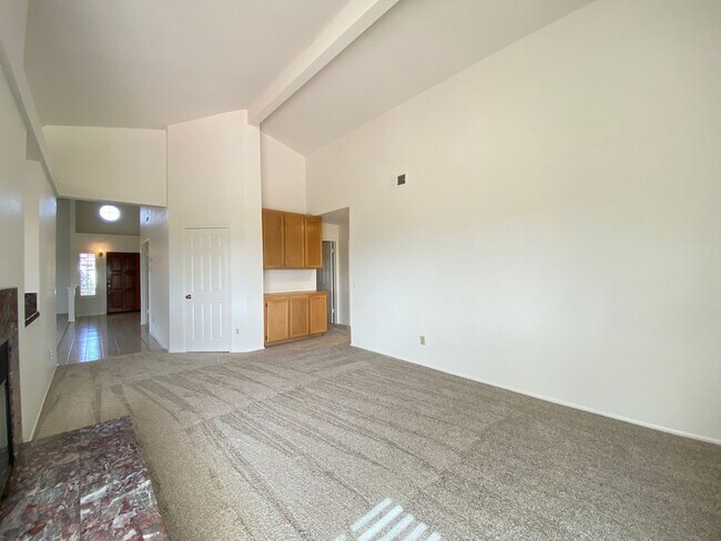 Building Photo - Cardiff Home in Desirable Sandy Point!