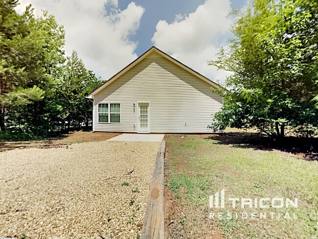 Building Photo - 170 Patterson Way
