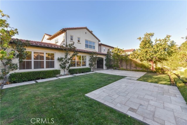 Building Photo - 40 Skyward